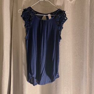 Lace cap sleeve tank. Sz 1 or XS
